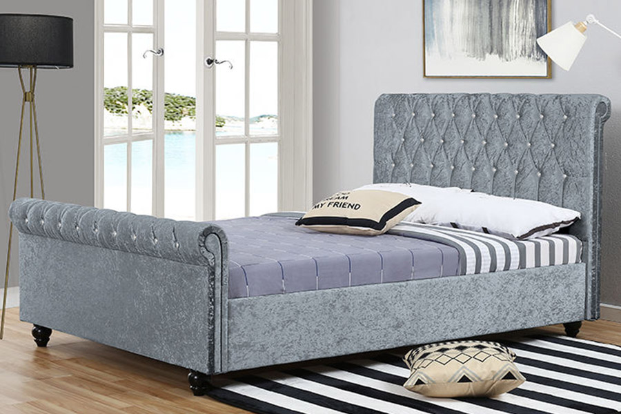 1366 Modern Sleigh Bed Bársony szövet kárpitozott ágy